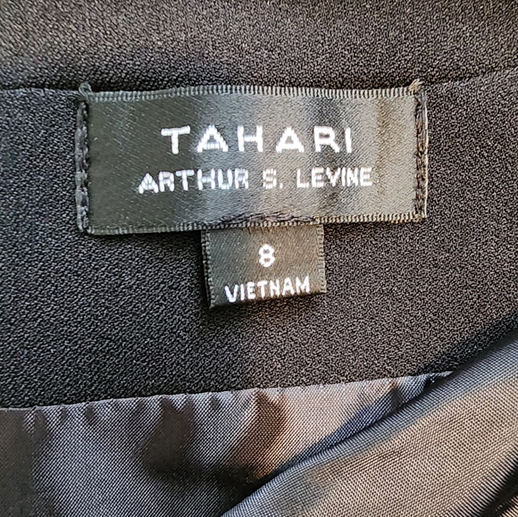 Tahari Black and Cobalt Blue Sleeveless Dress. Size 8. NWT - Picture 7 of 13